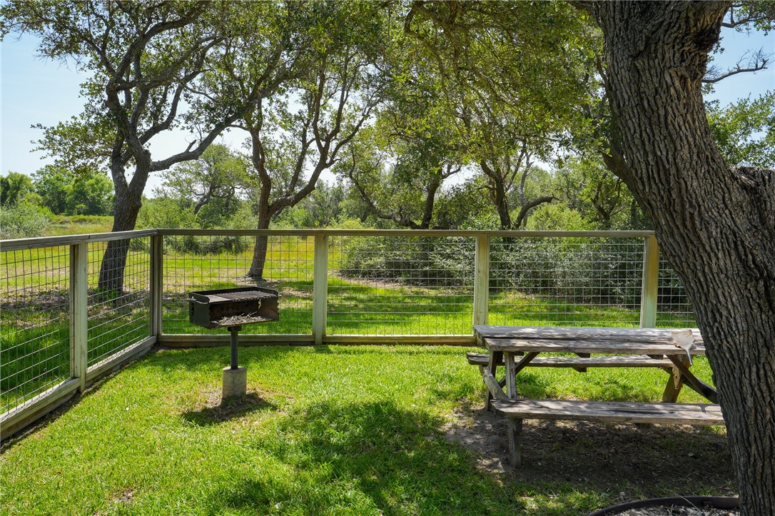 650 Sunset Drive Rockport TX 78382