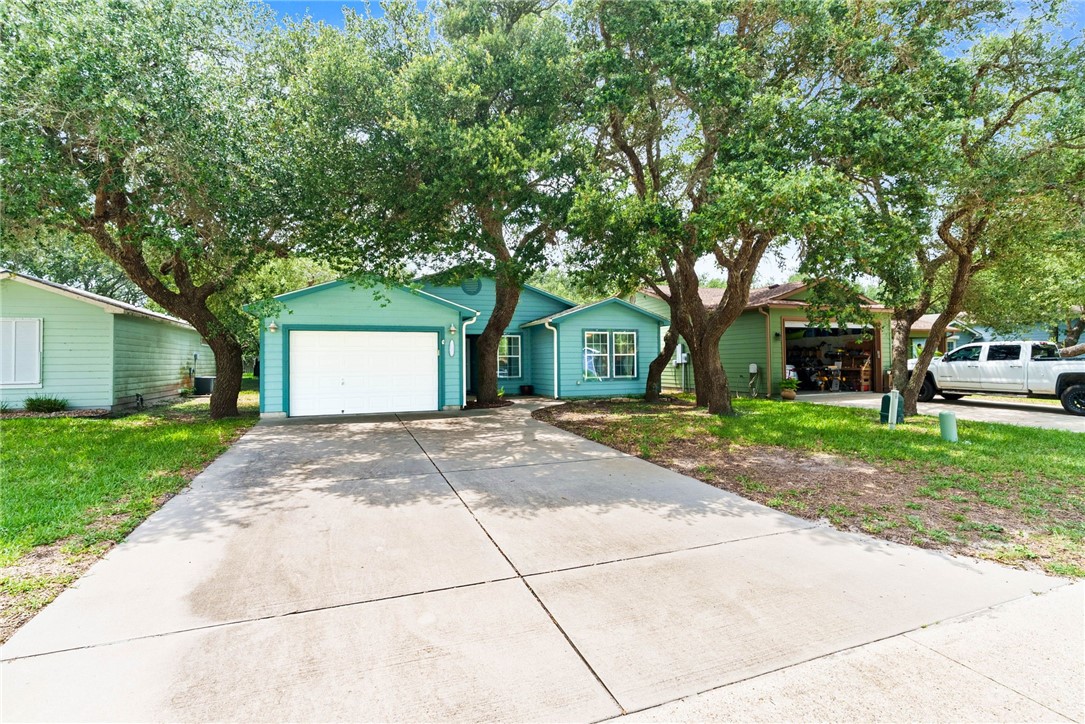 105 Pecan Harbor Street Rockport TX 78382