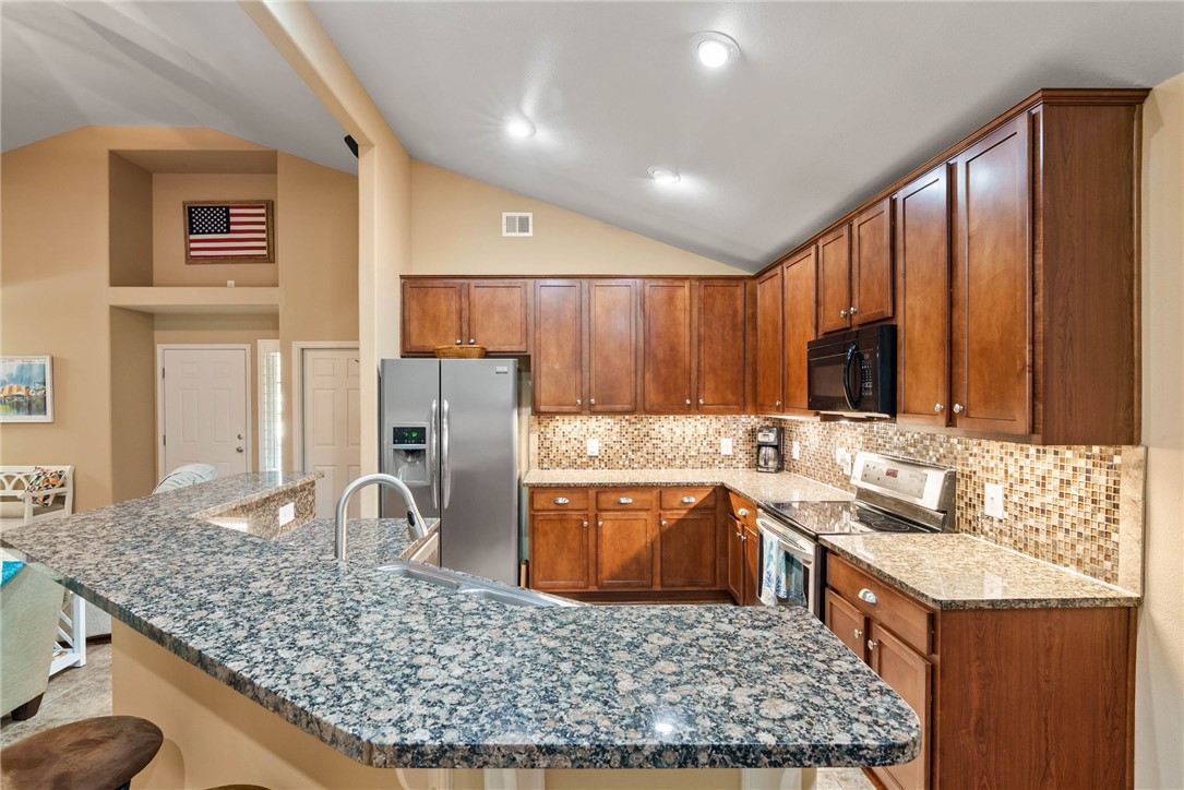 105 Pecan Harbor Street Rockport TX 78382