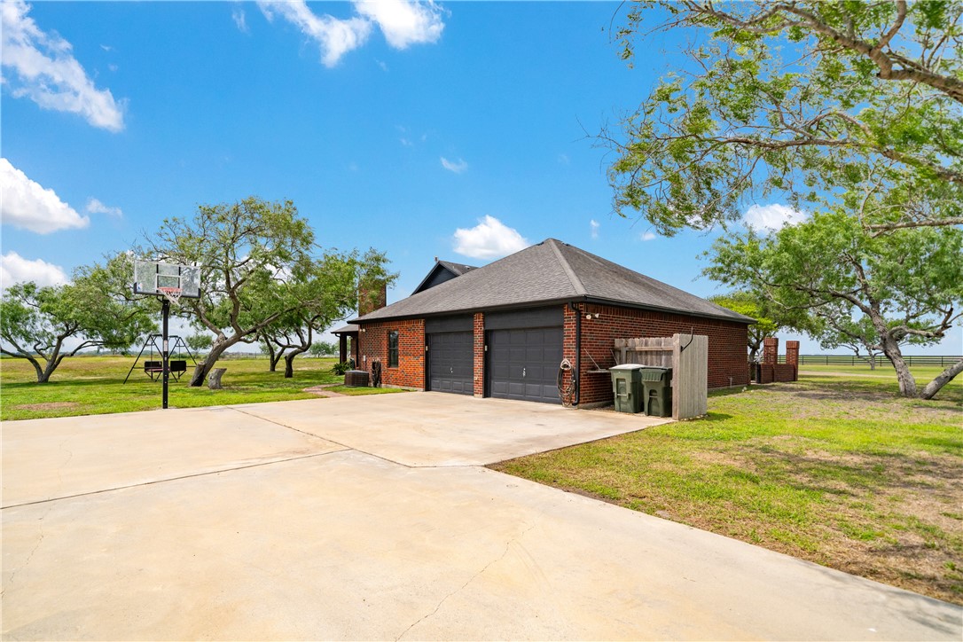 2166 County Road 53 Corpus Christi TX 78415