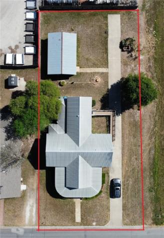 207 W. Carter Street Beeville TX 78102