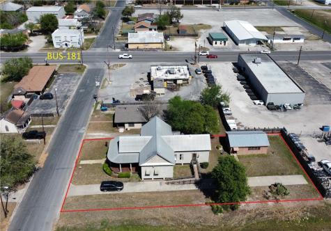 207 W. Carter Street Beeville TX 78102