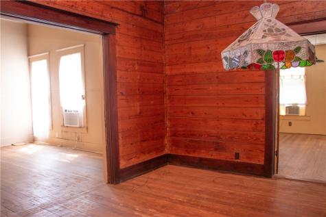 207 W. Carter Street Beeville TX 78102
