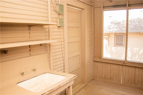 207 W. Carter Street Beeville TX 78102