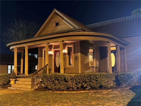 207 W. Carter Street Beeville TX 78102