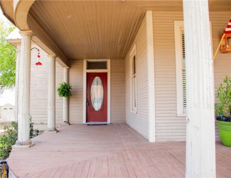 207 W. Carter Street Beeville TX 78102
