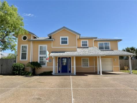30 Flamingo Road Rockport TX 78382