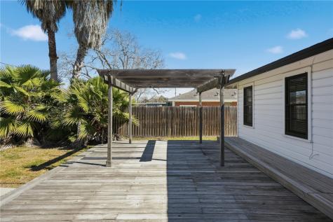350 Doddridge Street Corpus Christi TX 78411
