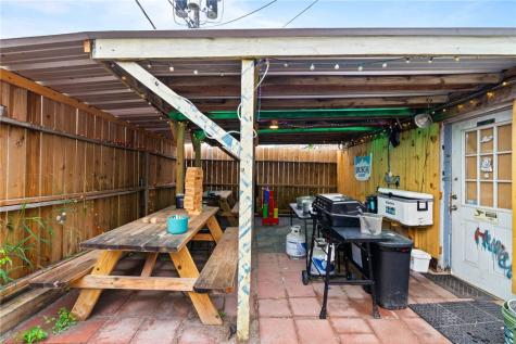 337 S Commercial Street Aransas Pass TX 78336