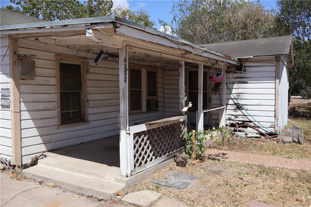 4333 Molina Drive Corpus Christi TX 78416