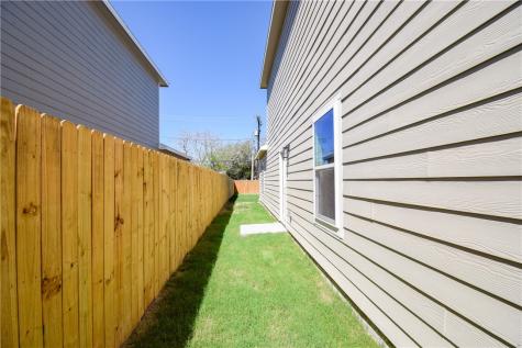 3025 Sabinas Street Corpus Christi TX 78405