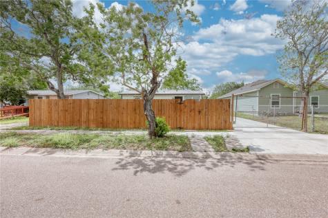 1445 Buenos Aires Street Corpus Christi TX 78417