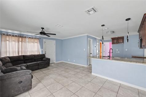 1445 Buenos Aires Street Corpus Christi TX 78417