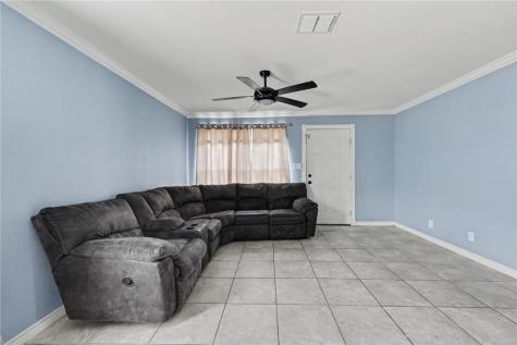 1445 Buenos Aires Street Corpus Christi TX 78417