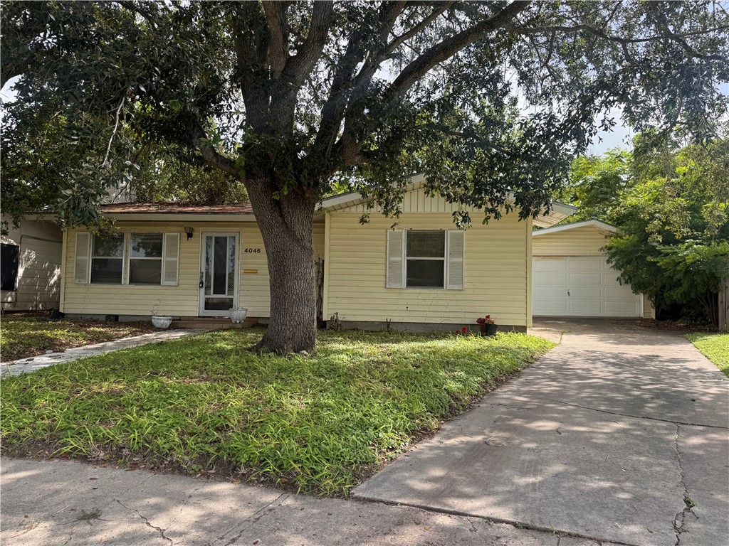 4046 Little John Corpus Christi TX 78411