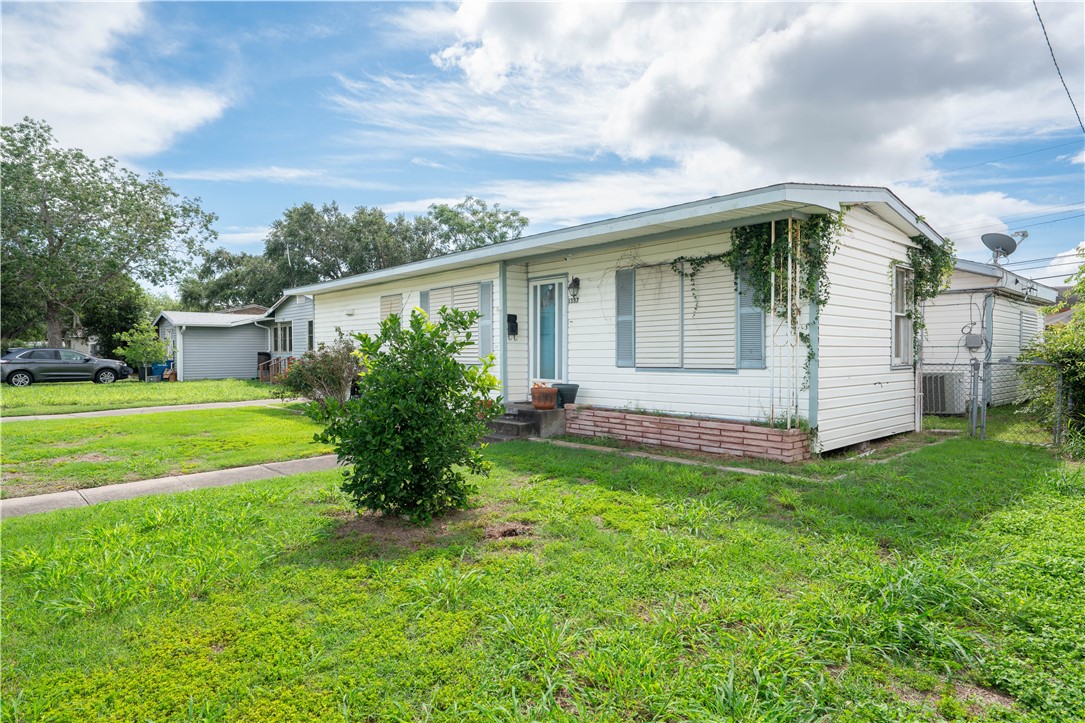 1337 Ray Drive Corpus Christi TX 78411