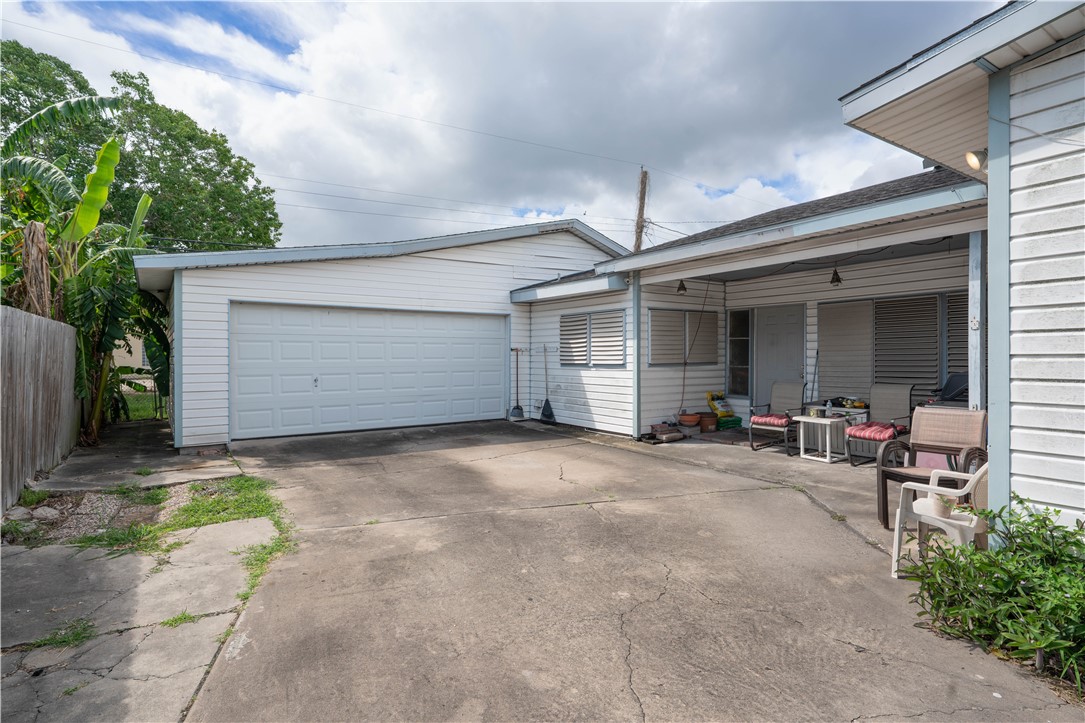 1337 Ray Drive Corpus Christi TX 78411