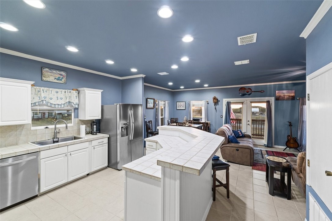 367 Royal Oak Lane Rockport TX 78382