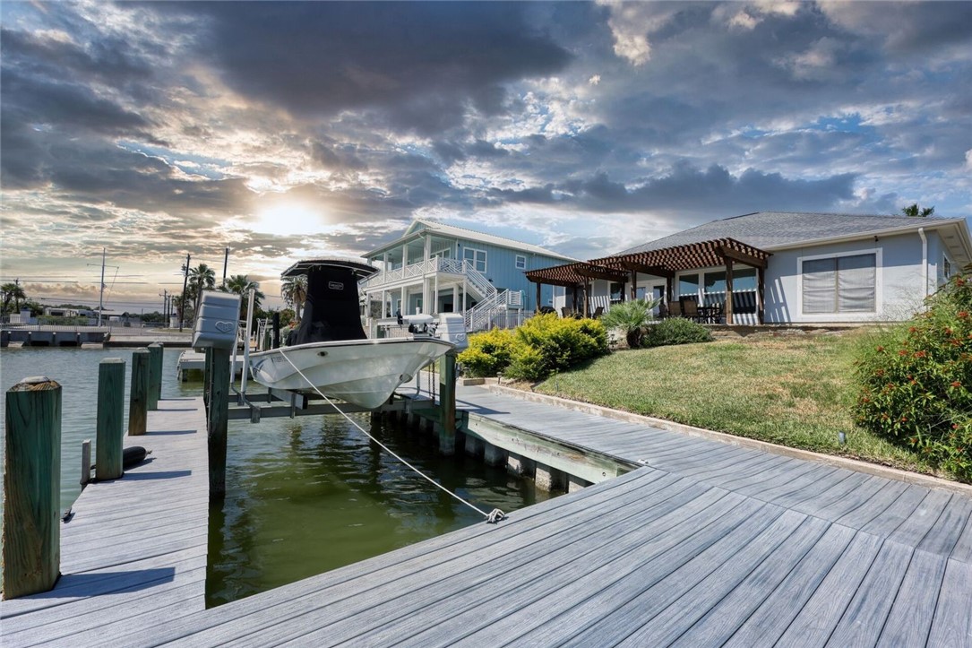 105 Windjammer Street Rockport TX 78382