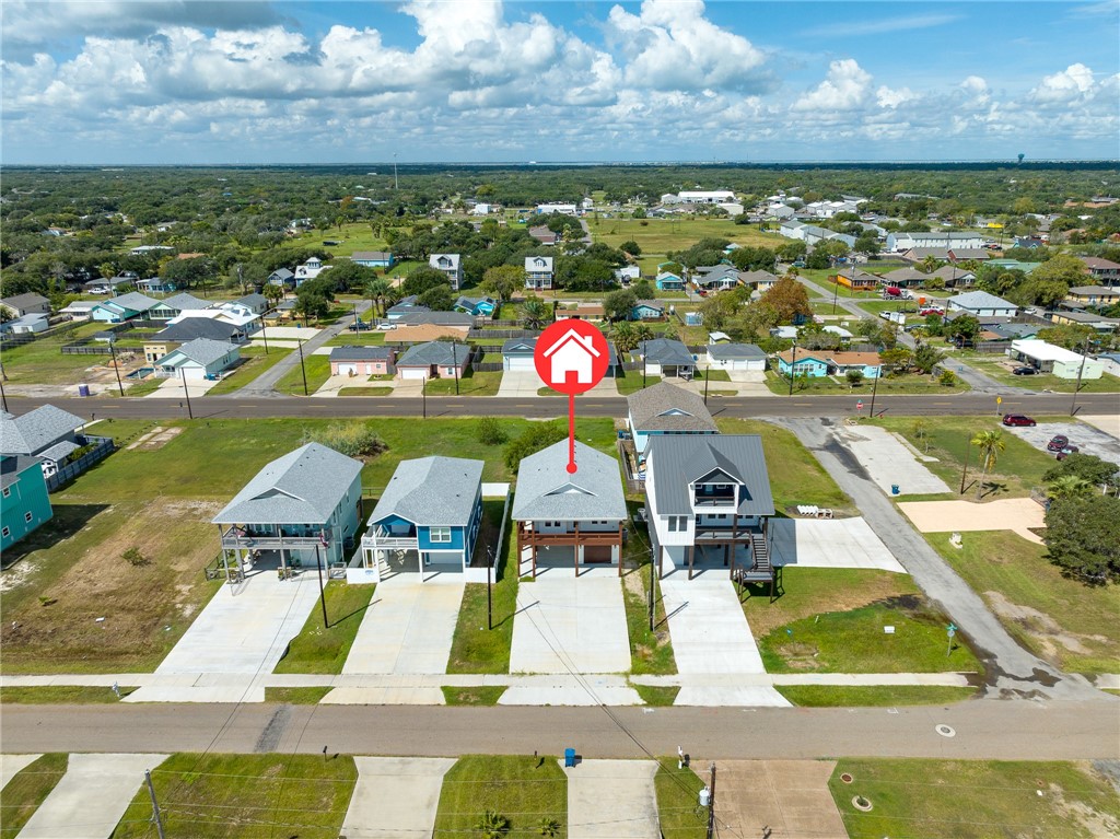 1007 S Live Oak Street Rockport TX 78382