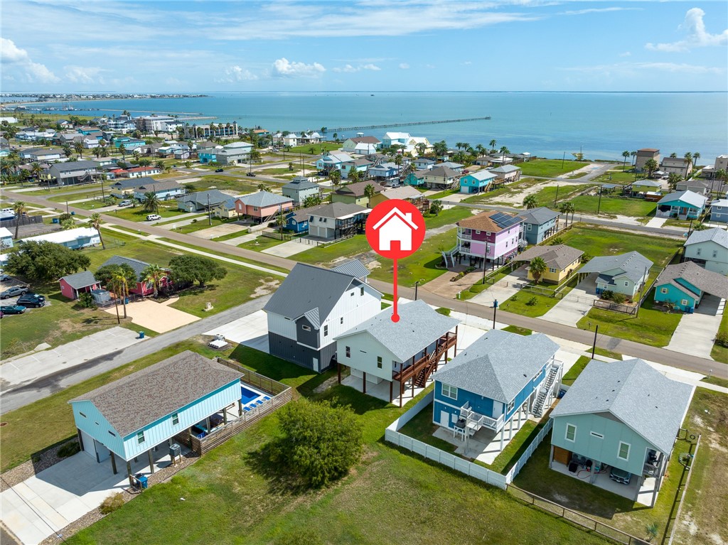 1007 S Live Oak Street Rockport TX 78382
