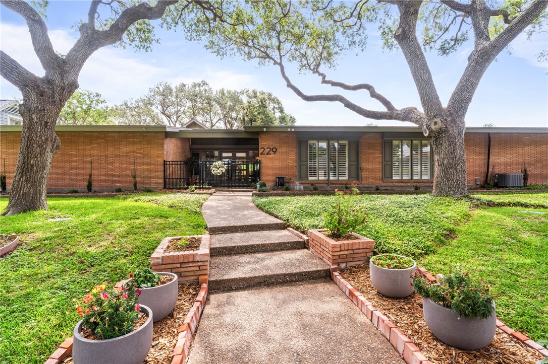 229 Bayshore Drive Corpus Christi TX 78412