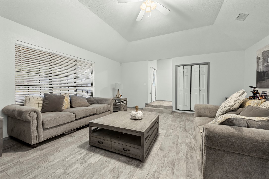 6638 Opengate Drive Corpus Christi TX 78413