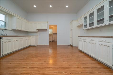 519 Fm 623 E Pettus TX 78146