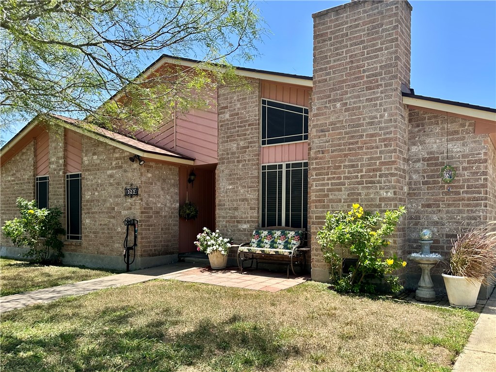 3233 Dunbarton Oak Street Corpus Christi TX 78414