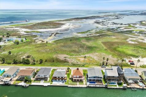 136 Port Saint Claire Aransas Pass TX 78336