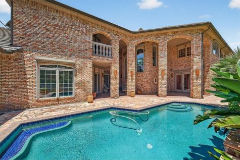 4811 Ocean Drive Corpus Christi TX 78412