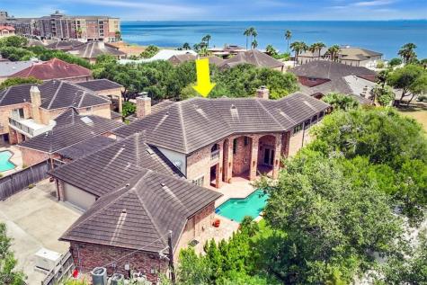4811 Ocean Drive Corpus Christi TX 78412