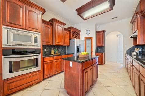 6825 Island Park Court Corpus Christi TX 78414