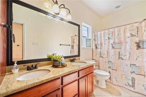 6825 Island Park Court Corpus Christi TX 78414