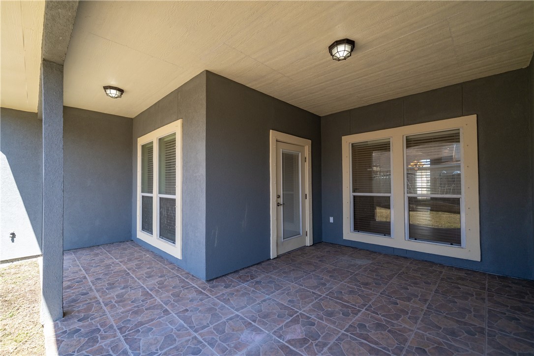 6825 Island Park Court Corpus Christi TX 78414