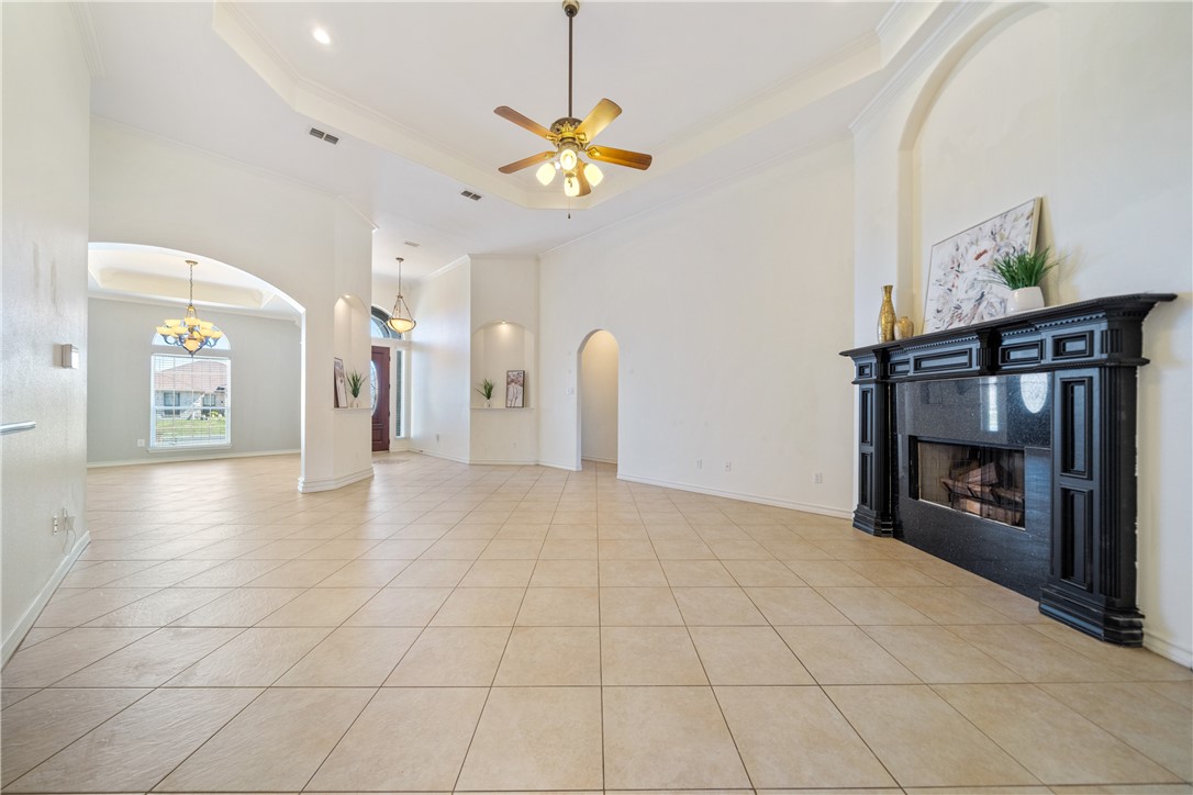 6825 Island Park Court Corpus Christi TX 78414
