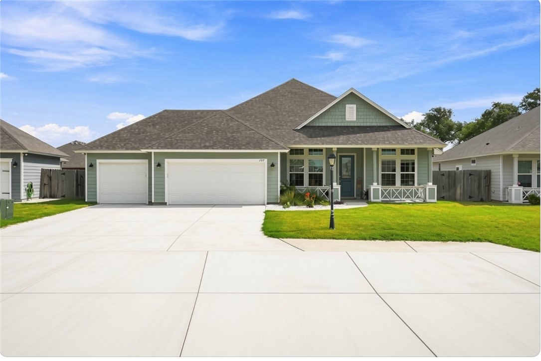 137 Angel Oak Drive Rockport TX 78382
