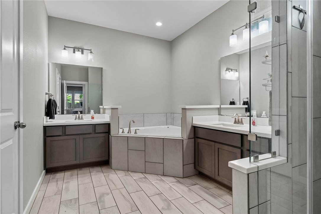 137 Angel Oak Drive Rockport TX 78382
