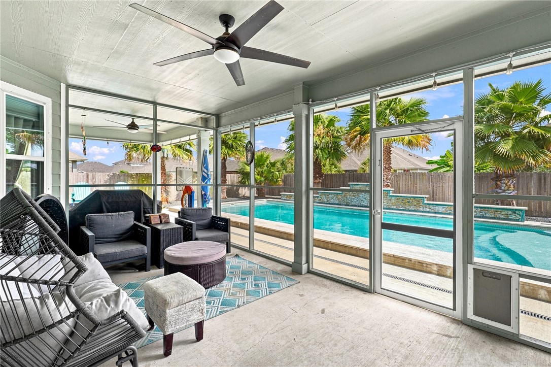 137 Angel Oak Drive Rockport TX 78382
