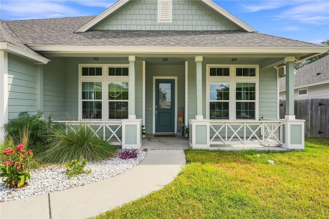 137 Angel Oak Drive Rockport TX 78382