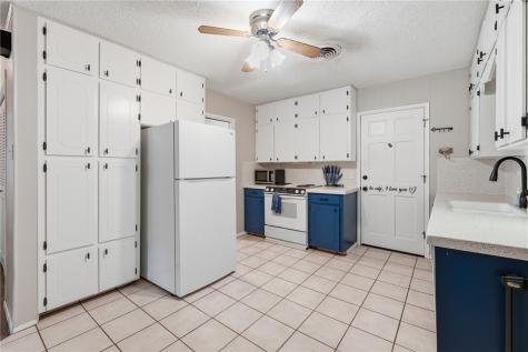 1268 Oak Park Drive Aransas Pass TX 78336