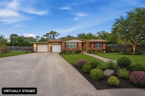 1268 Oak Park Drive Aransas Pass TX 78336
