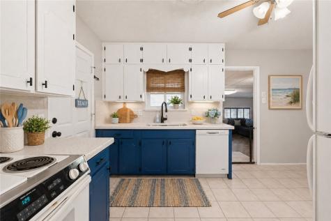 1268 Oak Park Drive Aransas Pass TX 78336