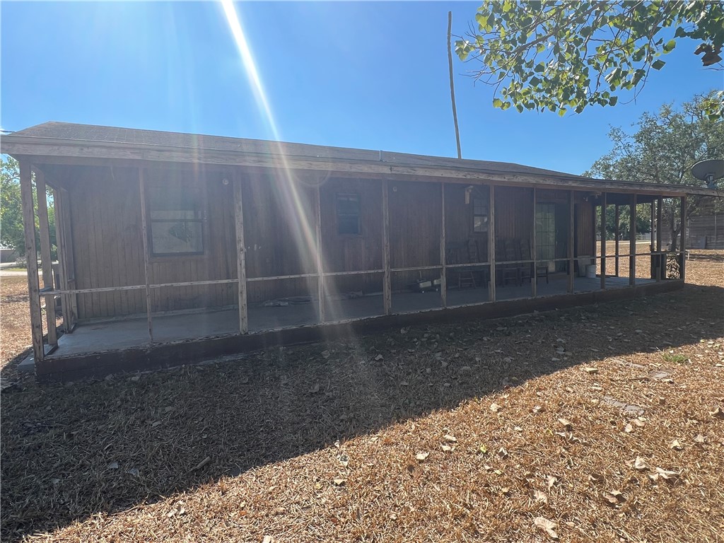 129 Mystic Drive George West TX 78022