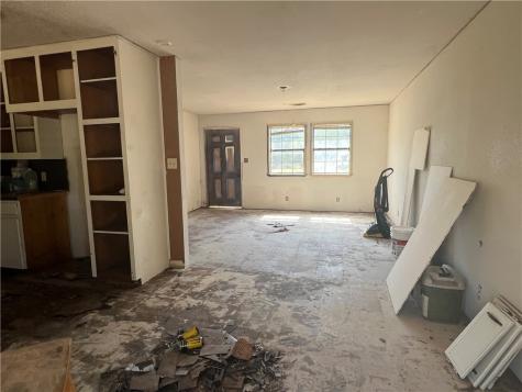 129 Mystic Drive George West TX 78022