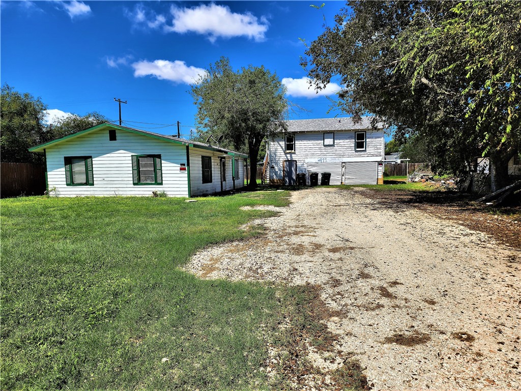 409 & 411 Fetick Avenue Taft TX 78390