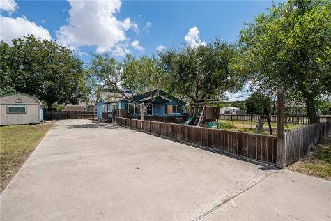 153 Avenue C Taft TX 78390
