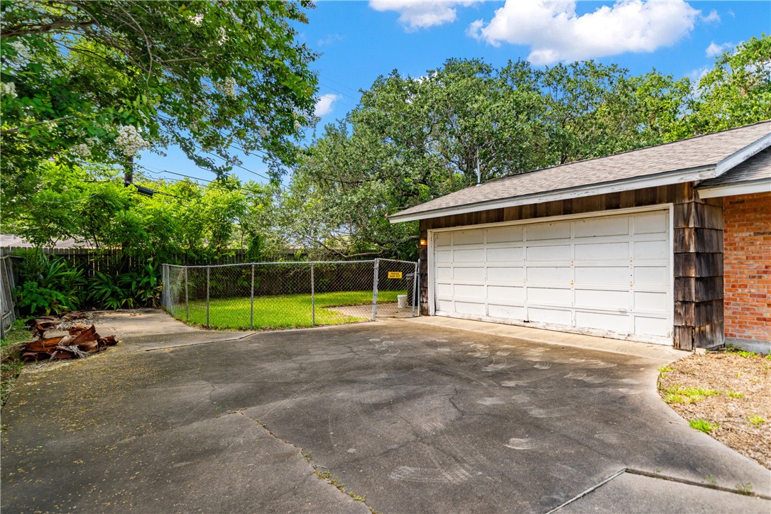 218 Mitchell Street Corpus Christi TX 78411
