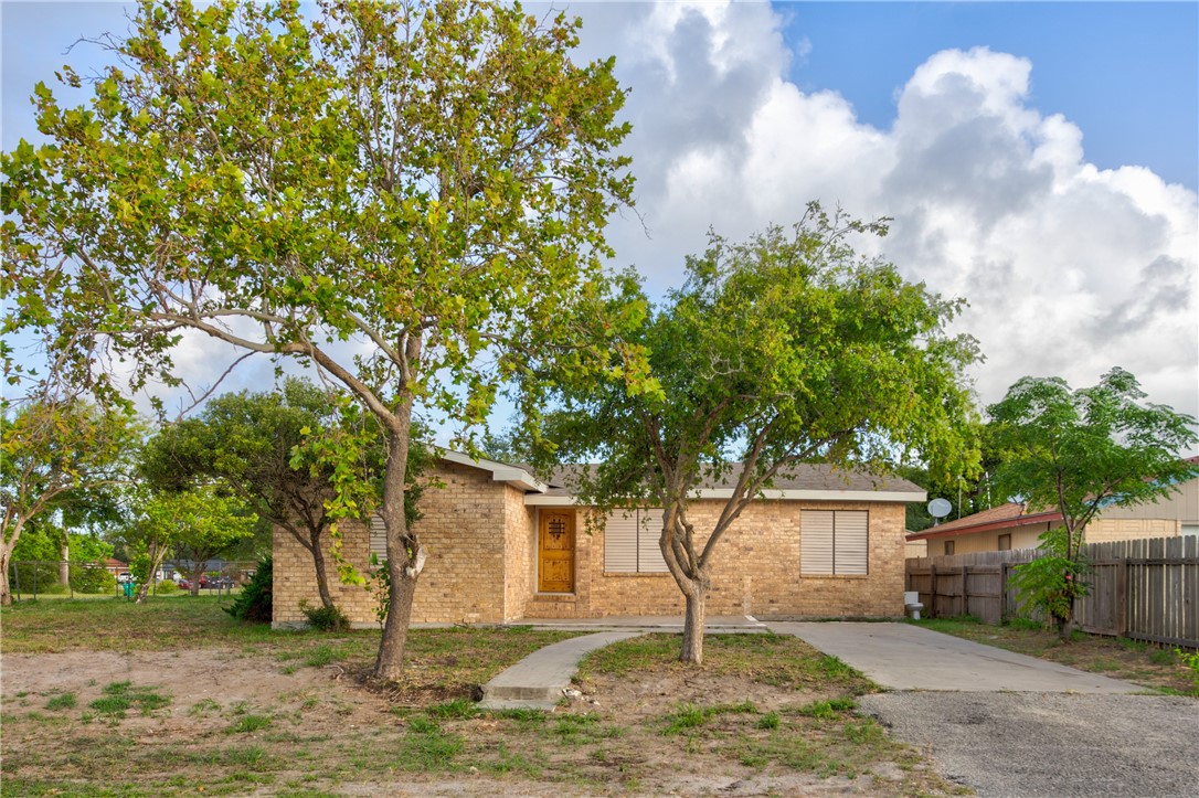 252 S 9th Street Aransas Pass TX 78336