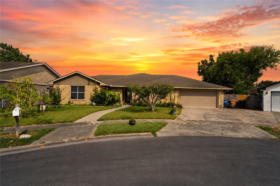 7010 Tree Top Place Corpus Christi TX 78413